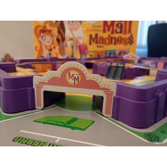 Milton Bradley Hasbro 2004 Electronic Talking Mall Madness Board Game Y2K - Picture 4 of 16